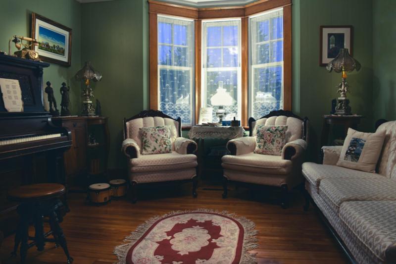 Complexe D'Hebergement La Maison Touristique Dugas Caraquet Exteriér fotografie