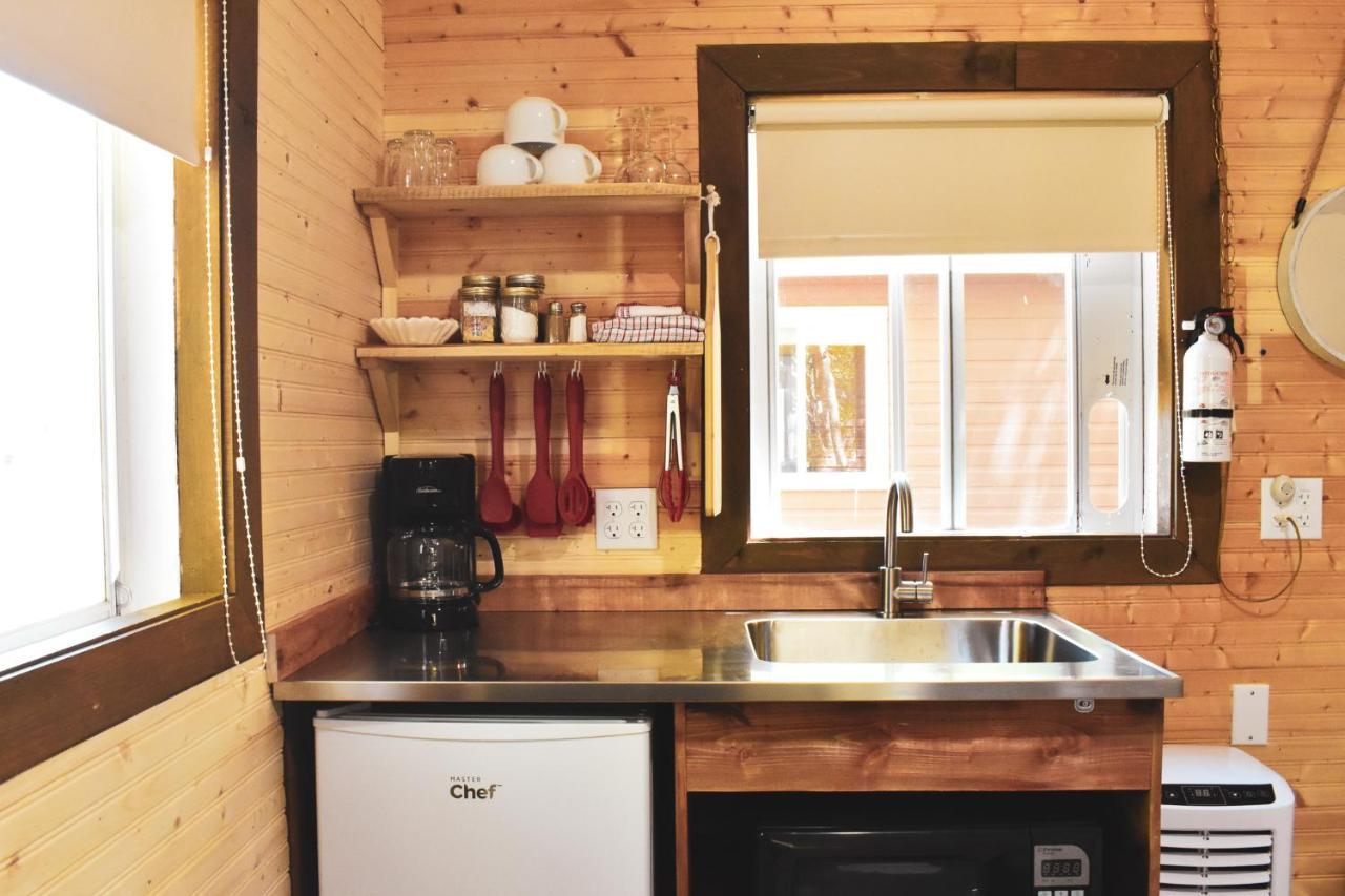 Complexe D'Hebergement La Maison Touristique Dugas Caraquet Exteriér fotografie