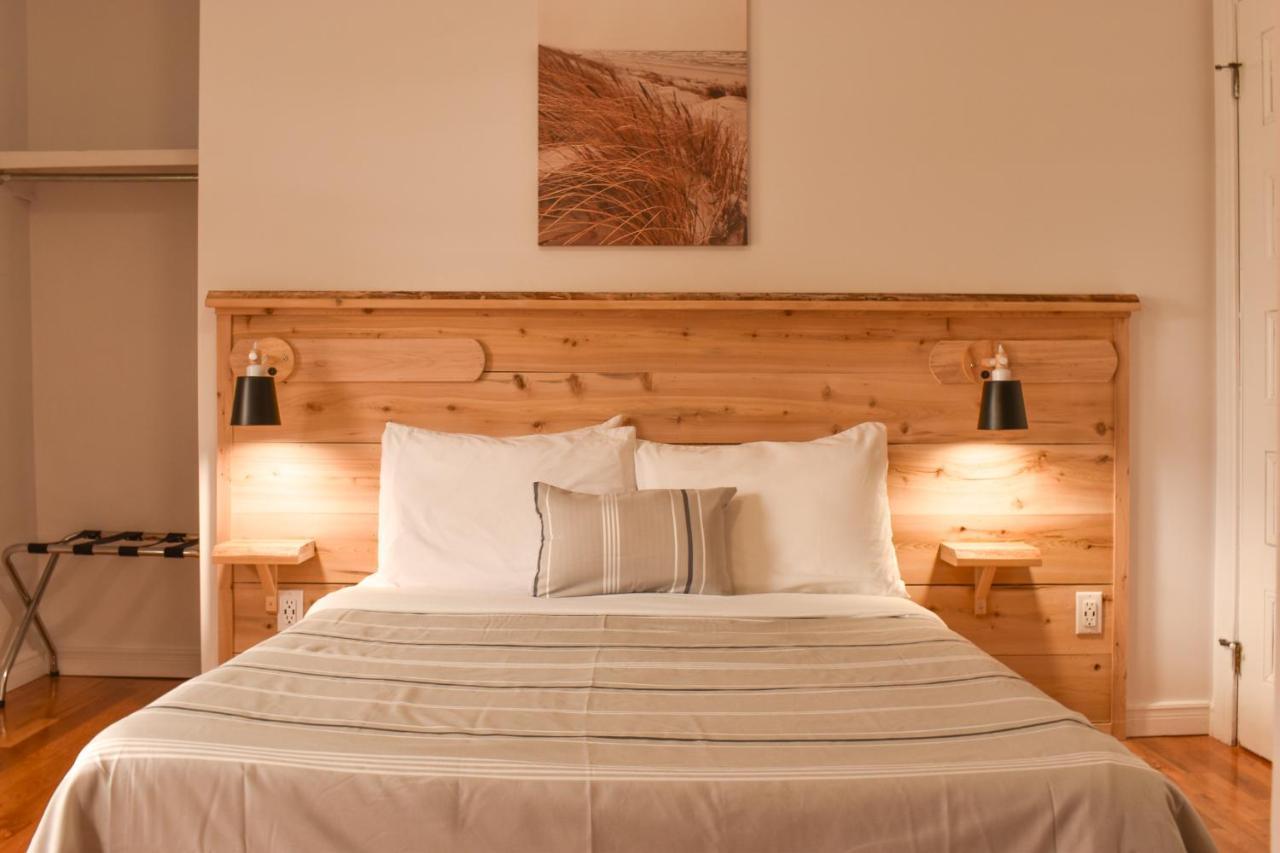 Complexe D'Hebergement La Maison Touristique Dugas Caraquet Exteriér fotografie