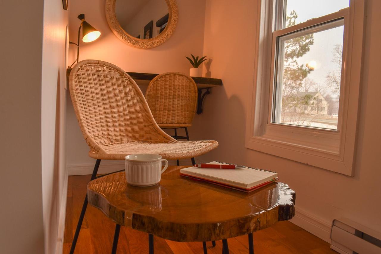 Complexe D'Hebergement La Maison Touristique Dugas Caraquet Exteriér fotografie