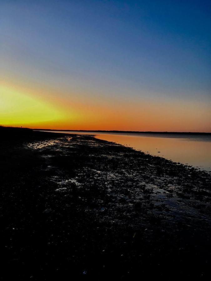 Complexe D'Hebergement La Maison Touristique Dugas Caraquet Exteriér fotografie